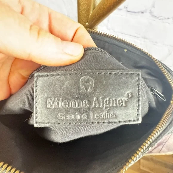 Etienne Aigner vintage black leather purse with gold accents - Picture 6 of 11